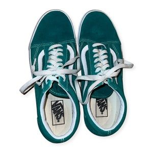 Old Skool Green Vans size 9